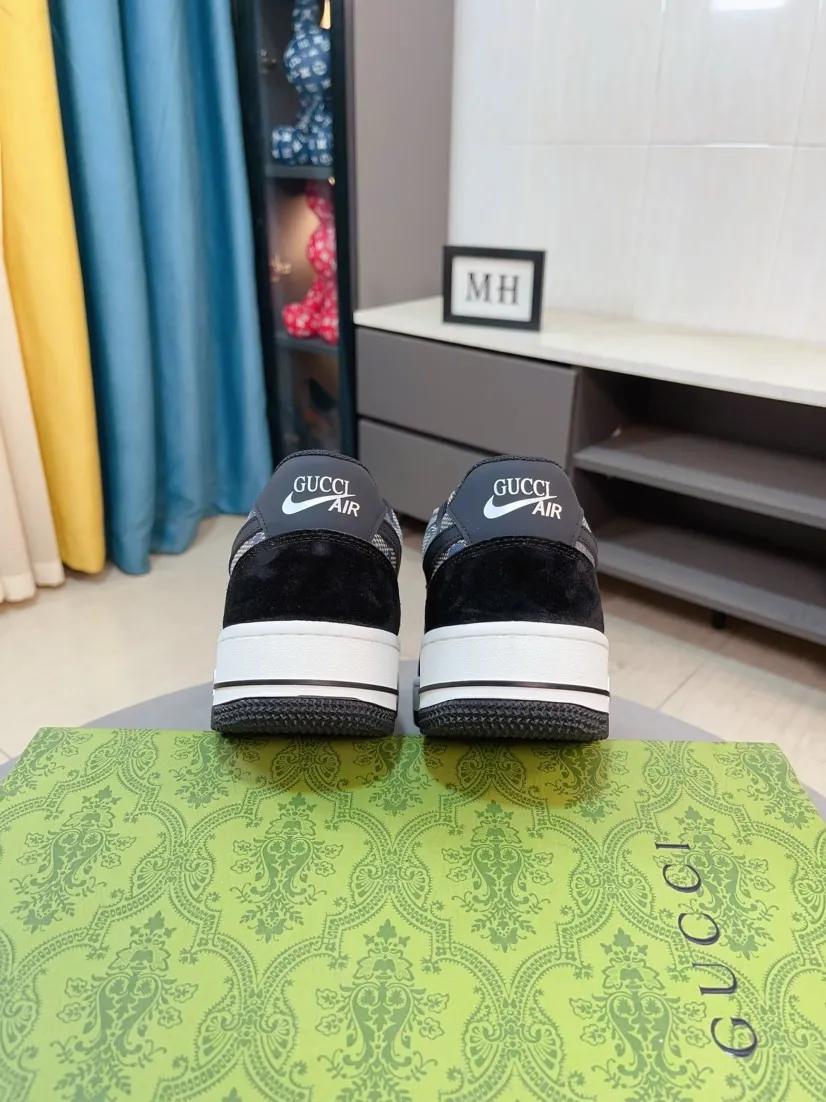 Men's shoes 💰440🌹🌹GUCCI [Gucci] New high-end brand of men's shoes, the latest fashionable casual men's shoes, trendy and versatile style, relaxed and sporty style, uppers imported from Italy, first-layer cowhide, genuine leather lining and ultra-fine workmanship. Original personalized fashionable rubber wear-resistant outsole, light and comfortable on the foot, size 38-44